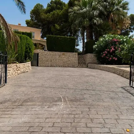 Pla Del Mar Villa *