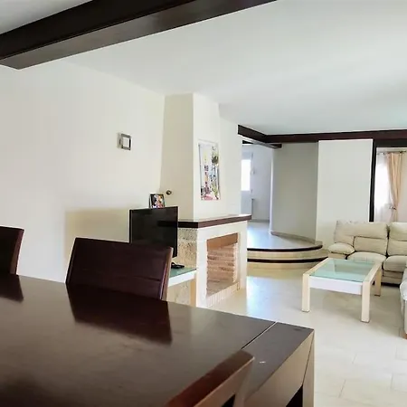 Pla Del Mar Villa *